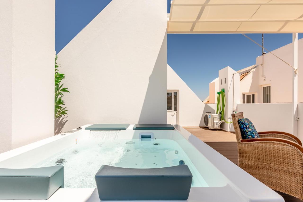 Villa Seascape Private Pool & Rooftop Jacuzzi With Sea View Near Manta Rota
